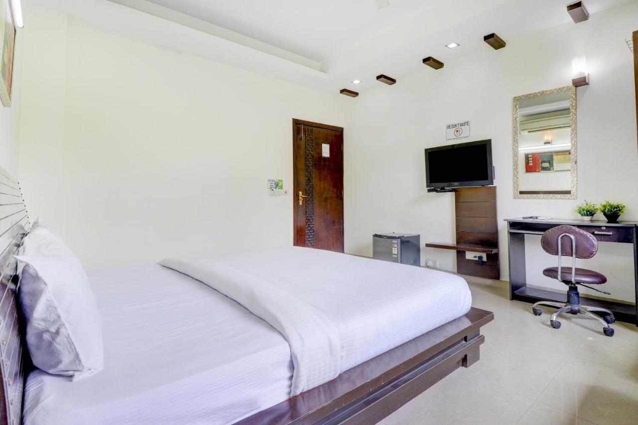 Dreamz Hospitality Gurgaon Hotel Exterior photo