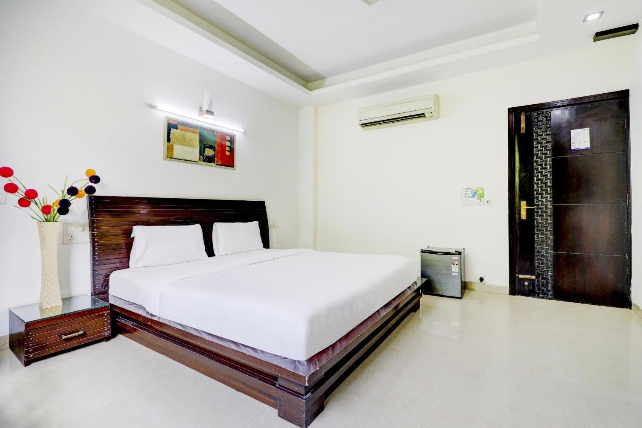 Dreamz Hospitality Gurgaon Hotel Exterior photo